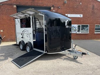 Cheval Liberte Maxi 3  Horse Trailer