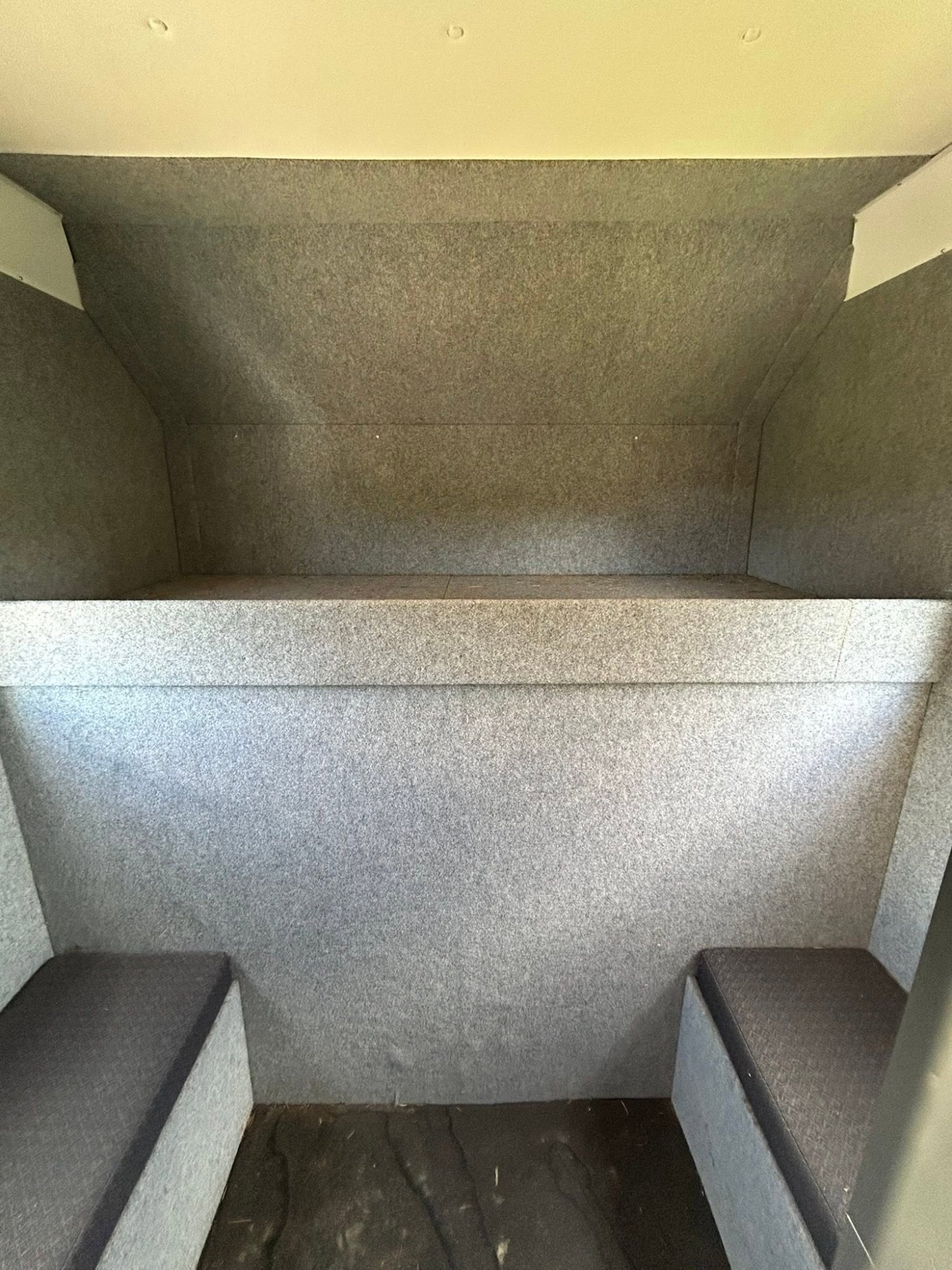 Horseboxes 3.6-7.5 Tonnes - Peper Harow Trophy Twin SWB Iveco Horsebox in 