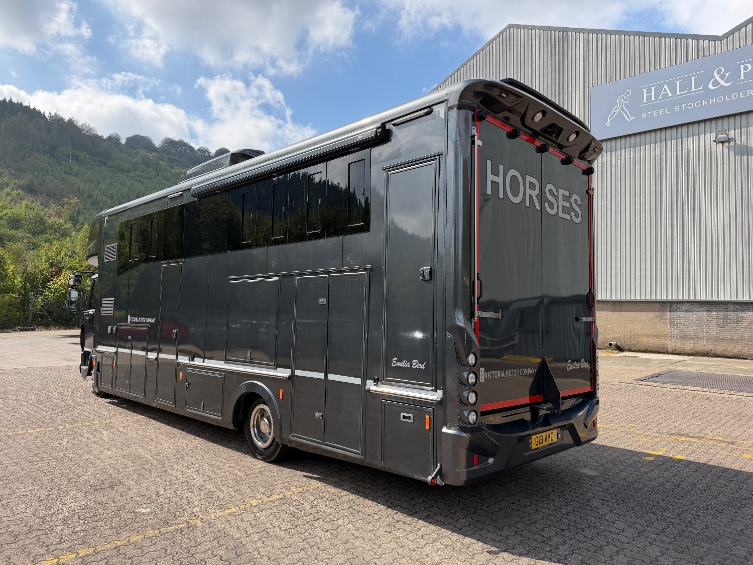 Horseboxes Over 7.6 Tonnes - JC  Daf Trucks Horsebox in 