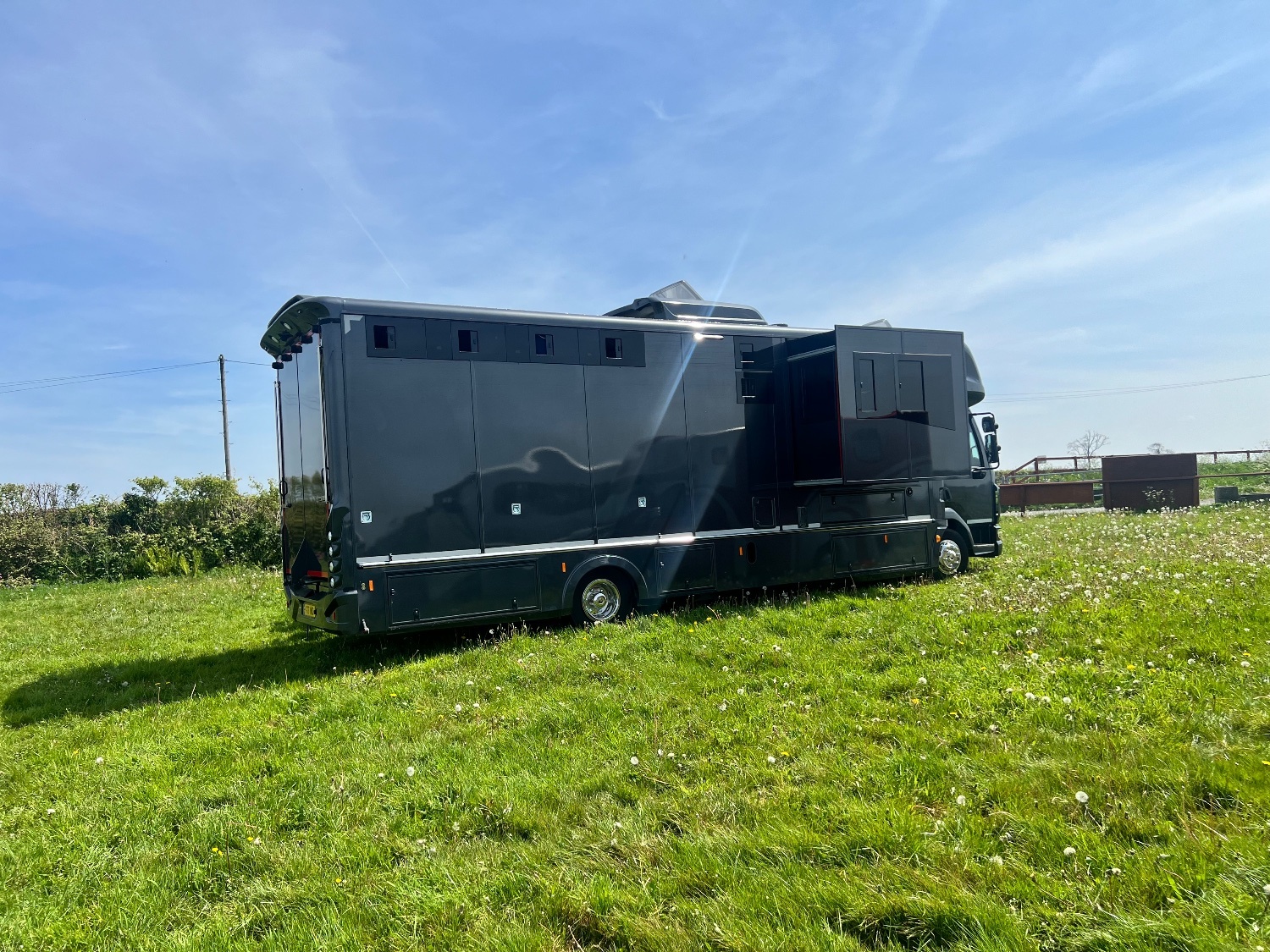 Horseboxes Over 7.6 Tonnes - JC  Daf Trucks Horsebox