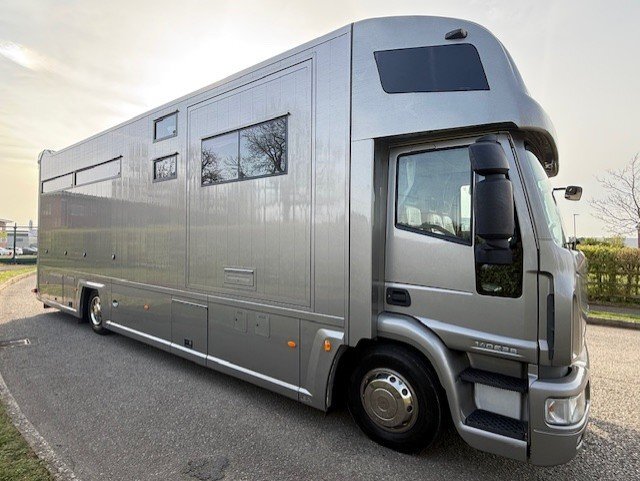 Horseboxes Over 7.6 Tonnes - Stephex  Iveco Horsebox