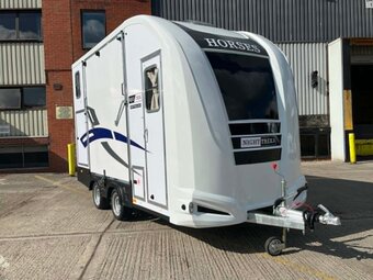Equi-Trek Night-Treka Excel Horse Trailer