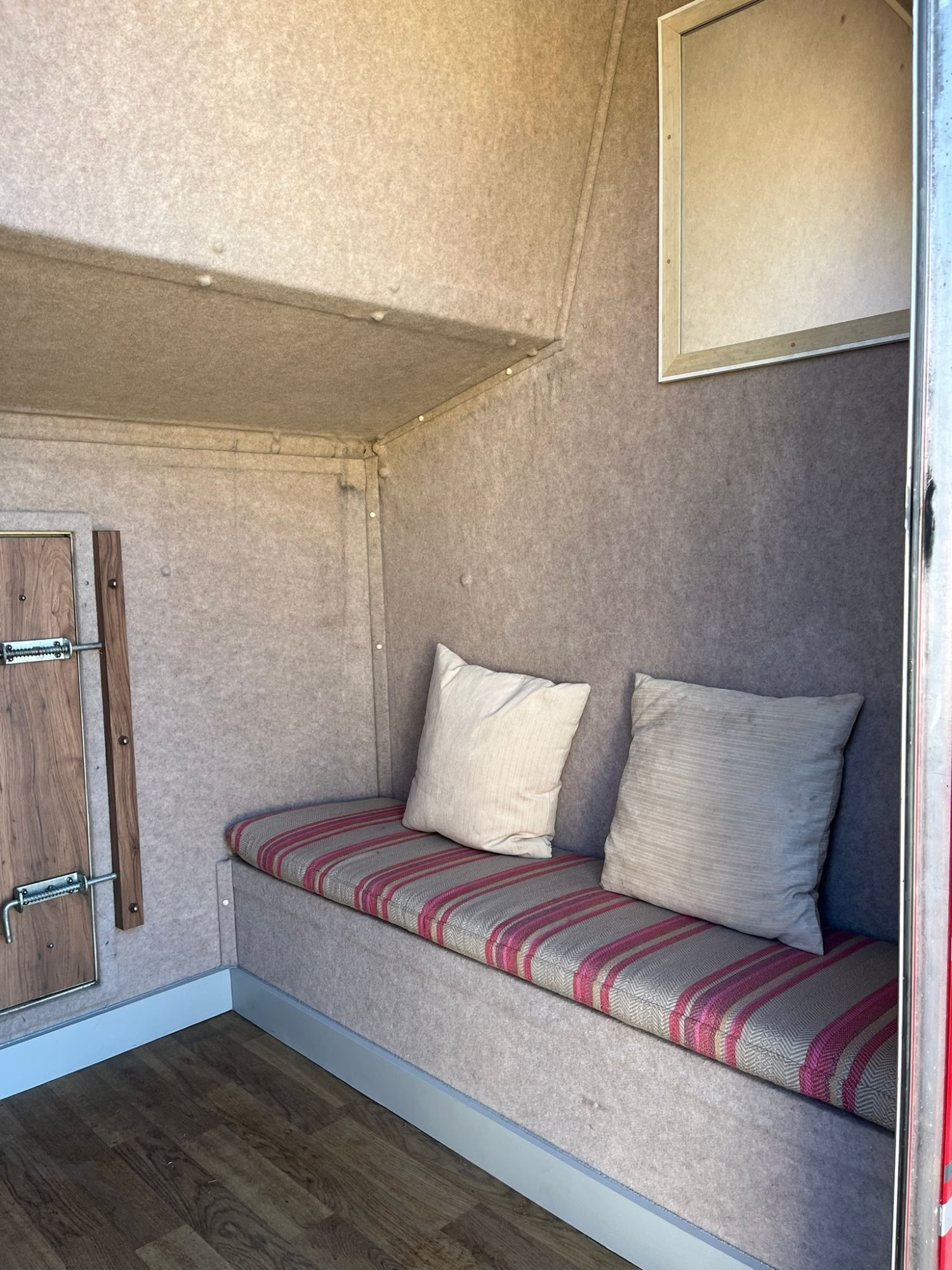 charley Master Renault Horsebox - Horseboxes 3.6-7.5 Tonnes in 